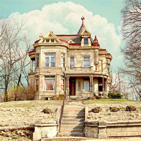 Missouri abandoned mansions. Things To Know About Missouri abandoned mansions. 
